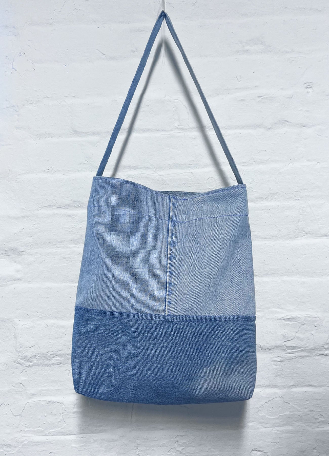 Pocket Slim Tote Lilac